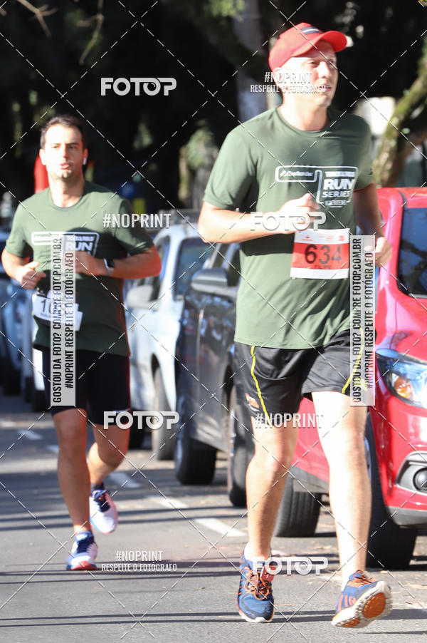 Buy your photos of the eventSANTANDER TRACK&FIELD RUN SERIES - Iguatemi Porto Alegre on Fotop