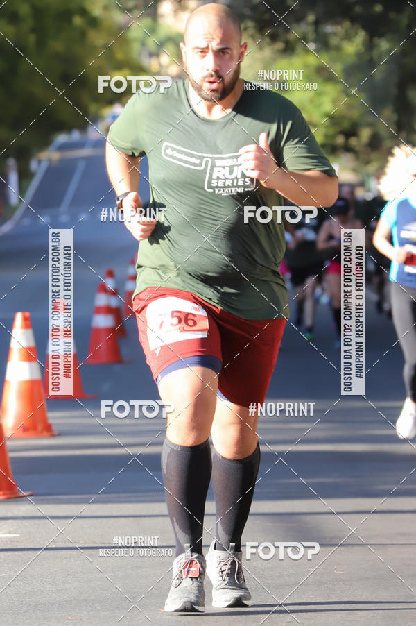 Buy your photos of the eventSANTANDER TRACK&FIELD RUN SERIES - Iguatemi Porto Alegre on Fotop