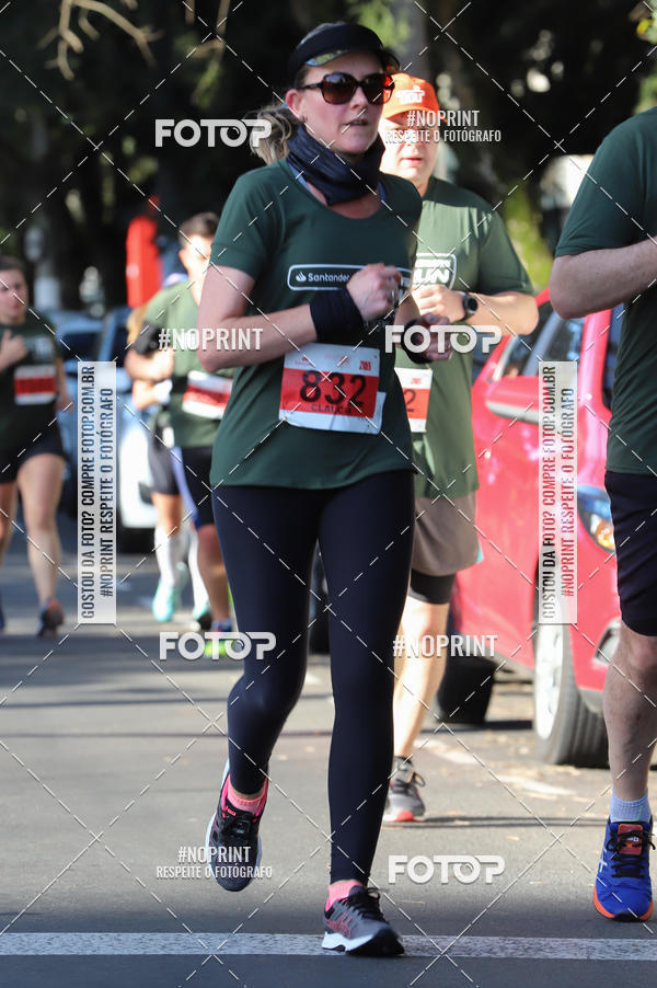 Buy your photos of the eventSANTANDER TRACK&FIELD RUN SERIES - Iguatemi Porto Alegre on Fotop