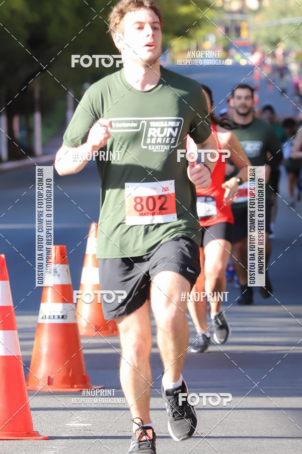 Buy your photos of the eventSANTANDER TRACK&FIELD RUN SERIES - Iguatemi Porto Alegre on Fotop