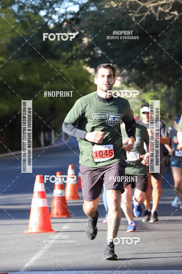 Buy your photos of the eventSANTANDER TRACK&FIELD RUN SERIES - Iguatemi Porto Alegre on Fotop