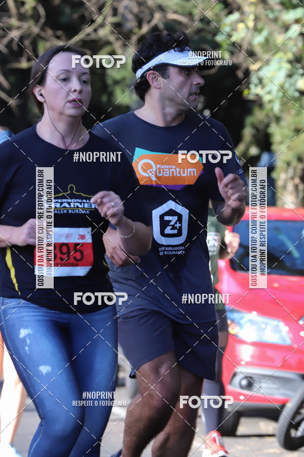 Buy your photos of the eventSANTANDER TRACK&FIELD RUN SERIES - Iguatemi Porto Alegre on Fotop