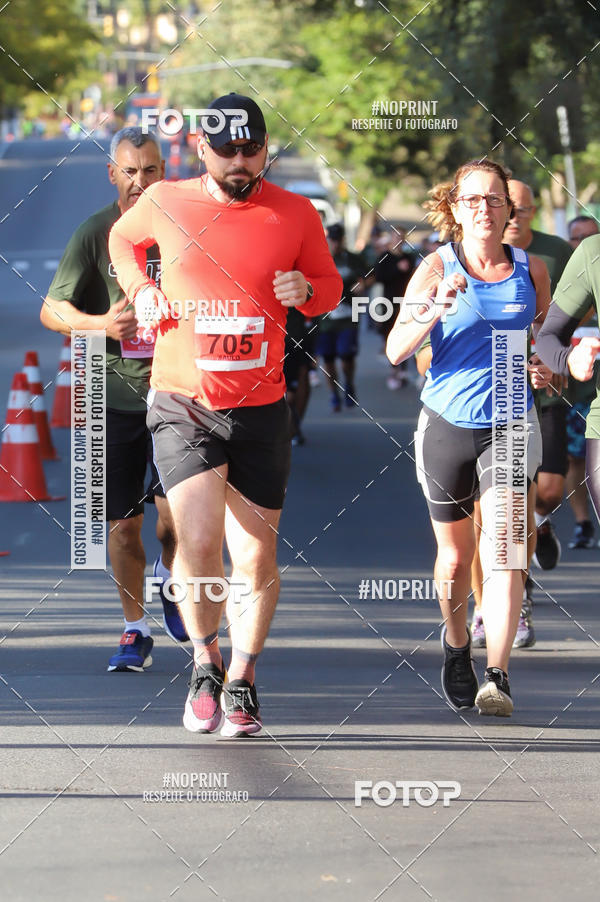 Buy your photos of the eventSANTANDER TRACK&FIELD RUN SERIES - Iguatemi Porto Alegre on Fotop