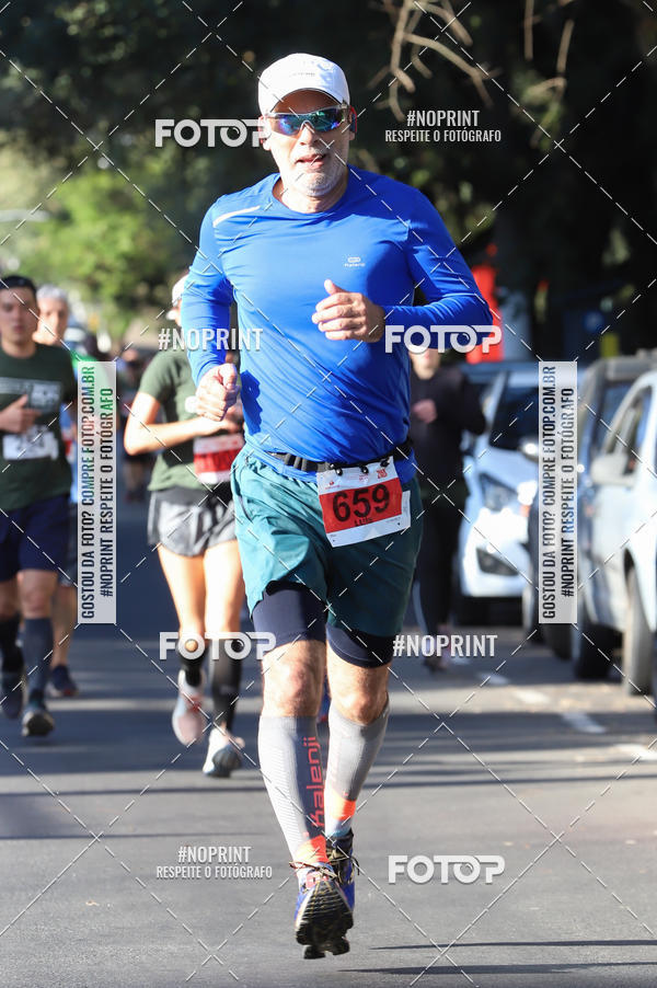Buy your photos of the eventSANTANDER TRACK&FIELD RUN SERIES - Iguatemi Porto Alegre on Fotop