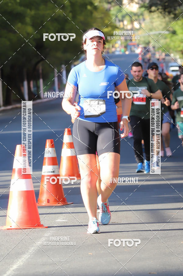 Buy your photos of the eventSANTANDER TRACK&FIELD RUN SERIES - Iguatemi Porto Alegre on Fotop