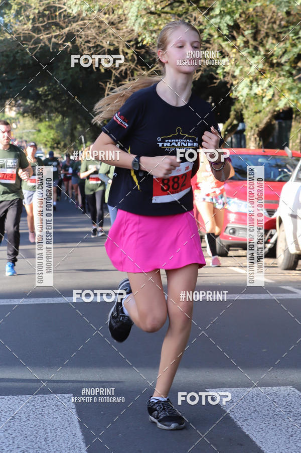Buy your photos of the eventSANTANDER TRACK&FIELD RUN SERIES - Iguatemi Porto Alegre on Fotop