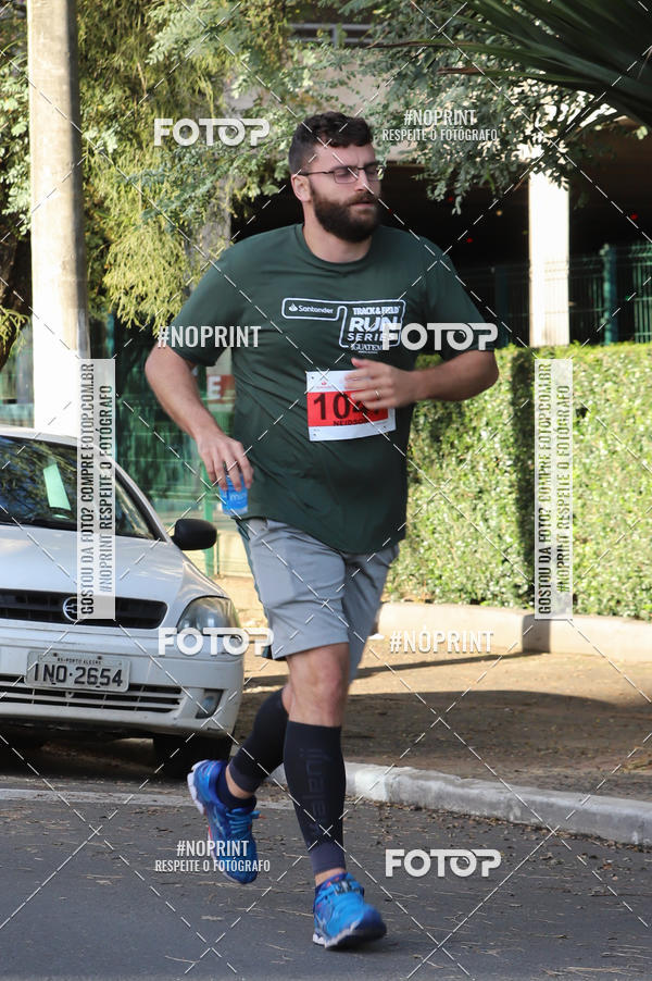 Buy your photos of the eventSANTANDER TRACK&FIELD RUN SERIES - Iguatemi Porto Alegre on Fotop