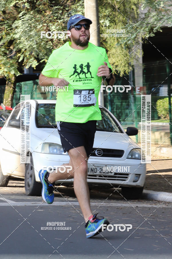 Buy your photos of the eventSANTANDER TRACK&FIELD RUN SERIES - Iguatemi Porto Alegre on Fotop