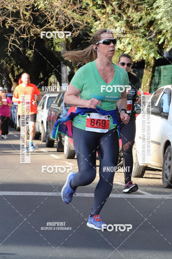 Buy your photos of the eventSANTANDER TRACK&FIELD RUN SERIES - Iguatemi Porto Alegre on Fotop