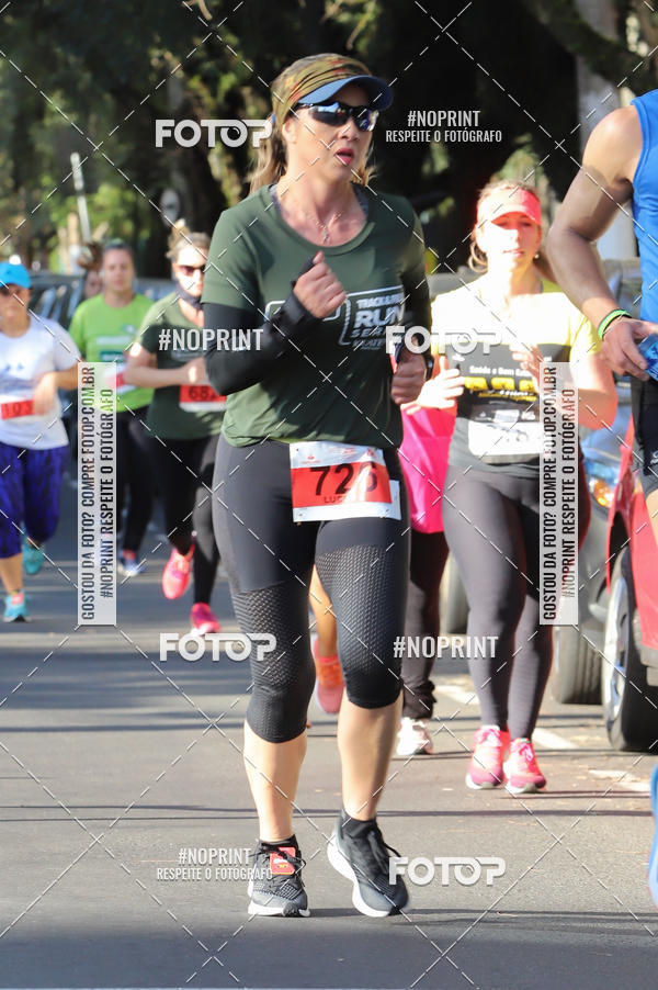 Buy your photos of the eventSANTANDER TRACK&FIELD RUN SERIES - Iguatemi Porto Alegre on Fotop