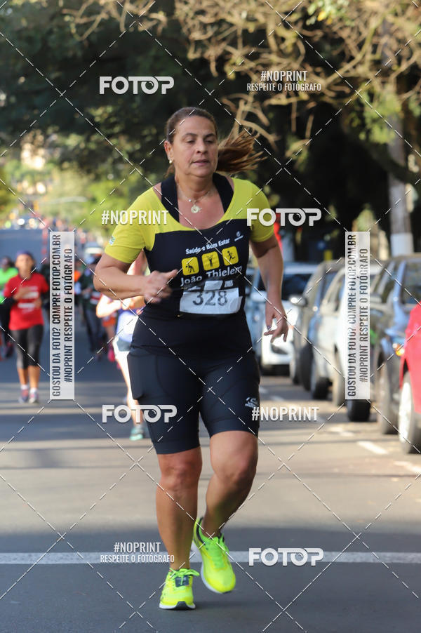 Buy your photos of the eventSANTANDER TRACK&FIELD RUN SERIES - Iguatemi Porto Alegre on Fotop