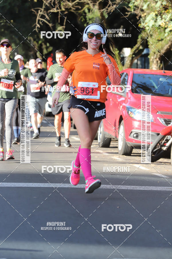 Buy your photos of the eventSANTANDER TRACK&FIELD RUN SERIES - Iguatemi Porto Alegre on Fotop