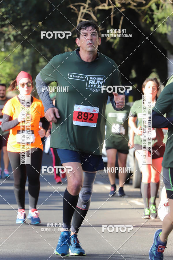 Buy your photos of the eventSANTANDER TRACK&FIELD RUN SERIES - Iguatemi Porto Alegre on Fotop