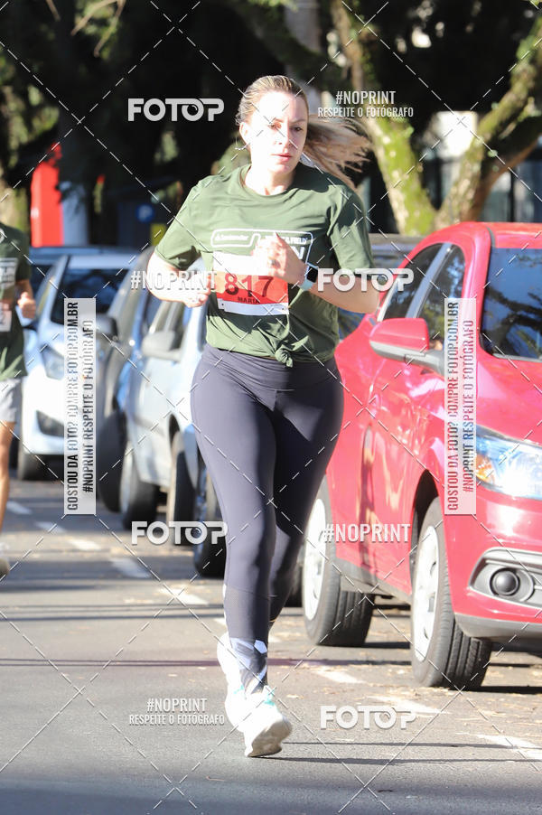 Buy your photos of the eventSANTANDER TRACK&FIELD RUN SERIES - Iguatemi Porto Alegre on Fotop