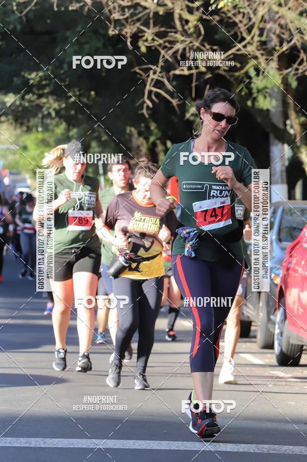 Buy your photos of the eventSANTANDER TRACK&FIELD RUN SERIES - Iguatemi Porto Alegre on Fotop