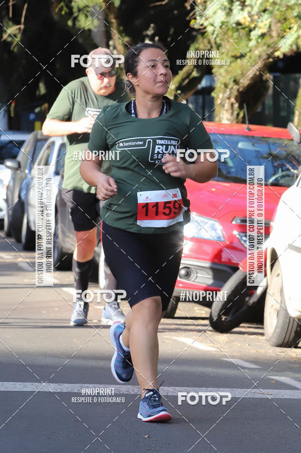 Buy your photos of the eventSANTANDER TRACK&FIELD RUN SERIES - Iguatemi Porto Alegre on Fotop