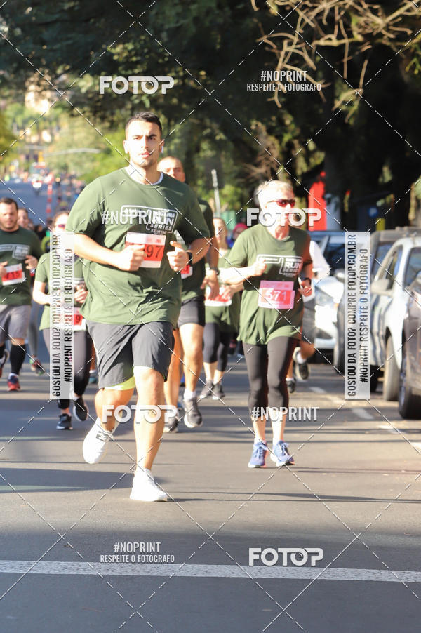 Buy your photos of the eventSANTANDER TRACK&FIELD RUN SERIES - Iguatemi Porto Alegre on Fotop
