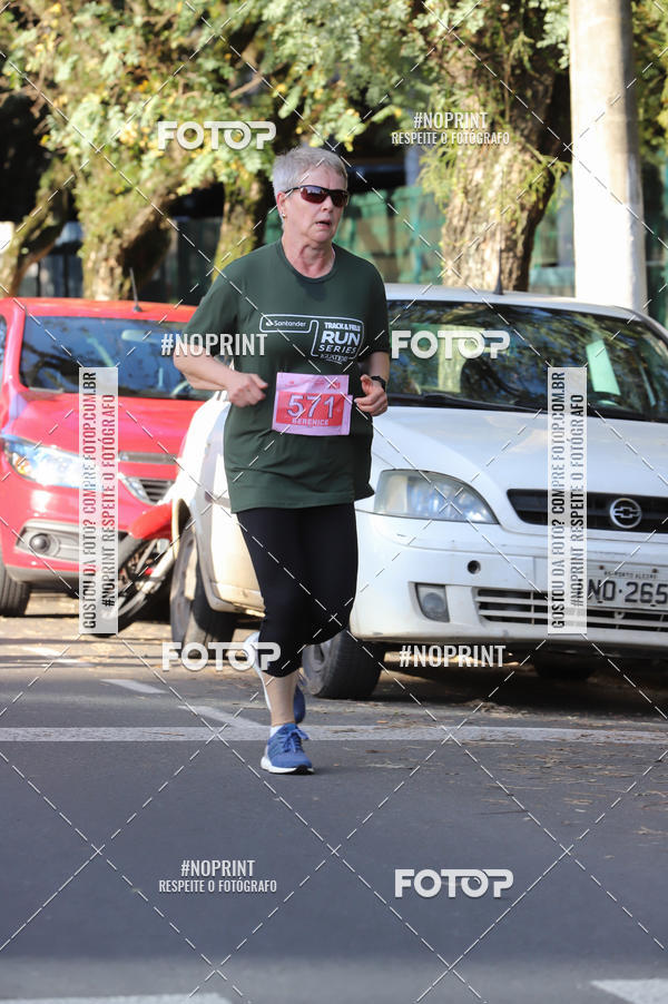 Buy your photos of the eventSANTANDER TRACK&FIELD RUN SERIES - Iguatemi Porto Alegre on Fotop