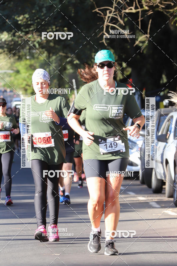 Buy your photos of the eventSANTANDER TRACK&FIELD RUN SERIES - Iguatemi Porto Alegre on Fotop