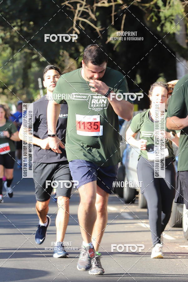 Buy your photos of the eventSANTANDER TRACK&FIELD RUN SERIES - Iguatemi Porto Alegre on Fotop