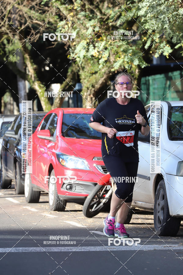 Buy your photos of the eventSANTANDER TRACK&FIELD RUN SERIES - Iguatemi Porto Alegre on Fotop