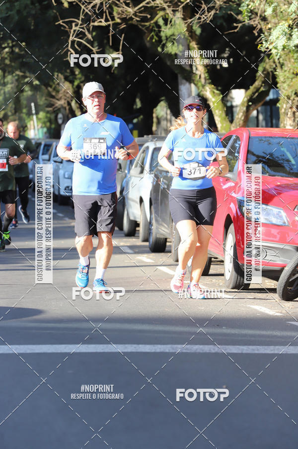Buy your photos of the eventSANTANDER TRACK&FIELD RUN SERIES - Iguatemi Porto Alegre on Fotop