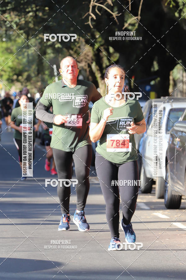 Buy your photos of the eventSANTANDER TRACK&FIELD RUN SERIES - Iguatemi Porto Alegre on Fotop