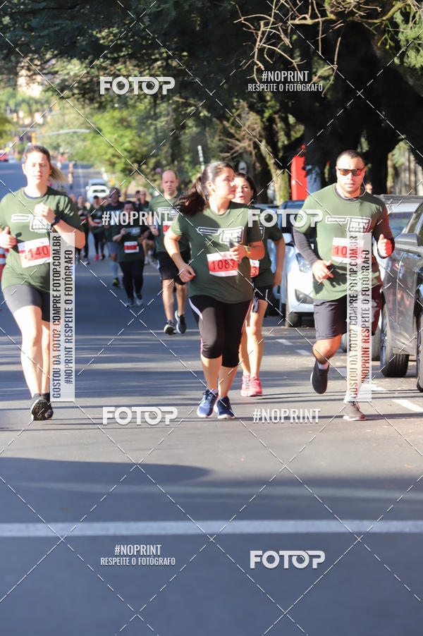 Buy your photos of the eventSANTANDER TRACK&FIELD RUN SERIES - Iguatemi Porto Alegre on Fotop