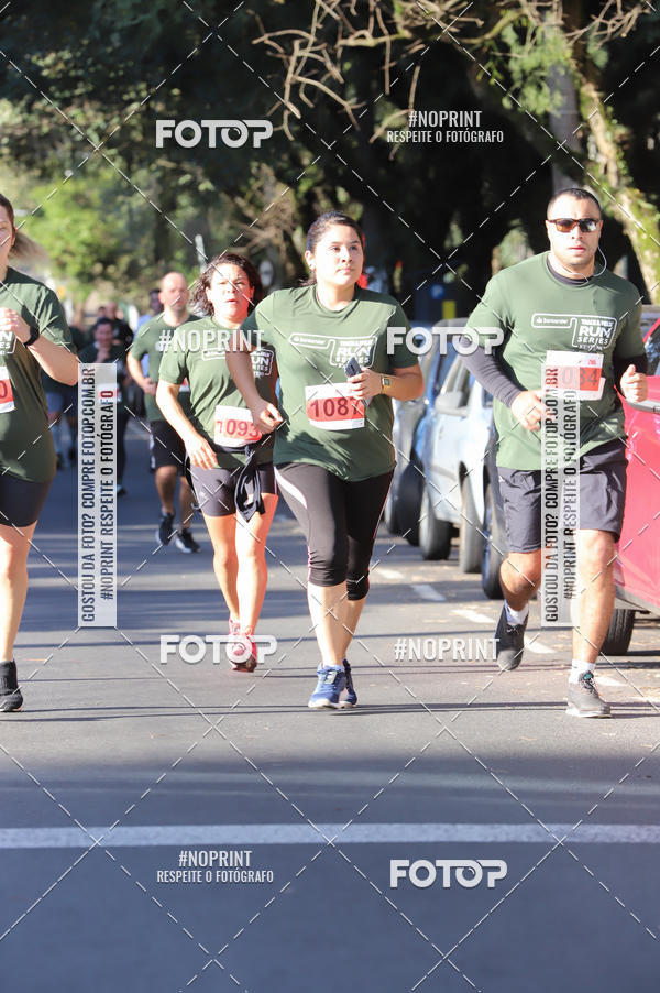Buy your photos of the eventSANTANDER TRACK&FIELD RUN SERIES - Iguatemi Porto Alegre on Fotop