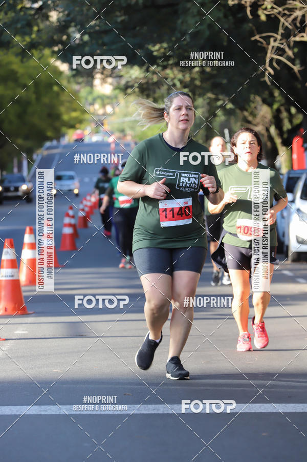 Buy your photos of the eventSANTANDER TRACK&FIELD RUN SERIES - Iguatemi Porto Alegre on Fotop