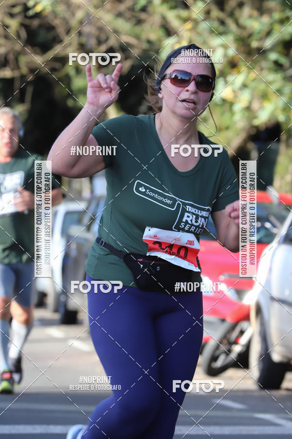 Buy your photos of the eventSANTANDER TRACK&FIELD RUN SERIES - Iguatemi Porto Alegre on Fotop