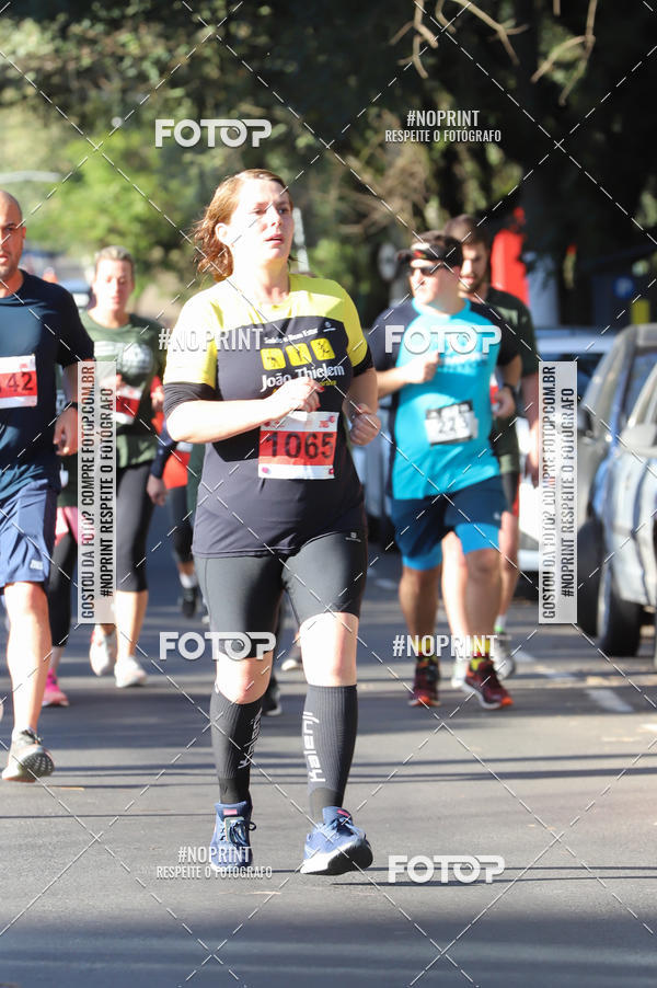 Buy your photos of the eventSANTANDER TRACK&FIELD RUN SERIES - Iguatemi Porto Alegre on Fotop