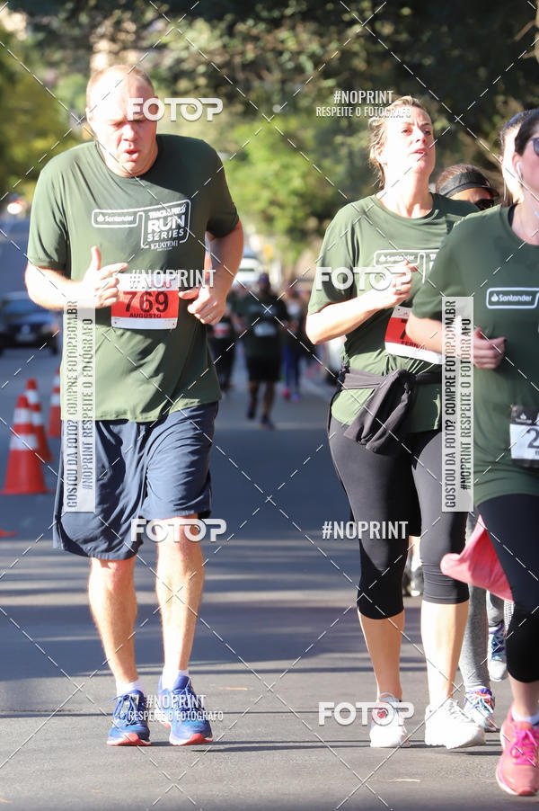 Buy your photos of the eventSANTANDER TRACK&FIELD RUN SERIES - Iguatemi Porto Alegre on Fotop