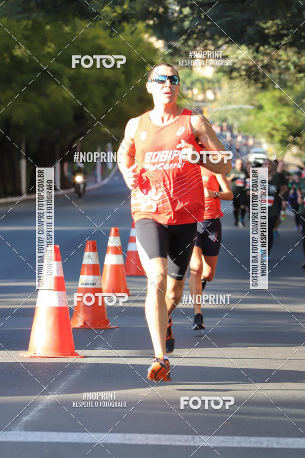 Buy your photos of the eventSANTANDER TRACK&FIELD RUN SERIES - Iguatemi Porto Alegre on Fotop