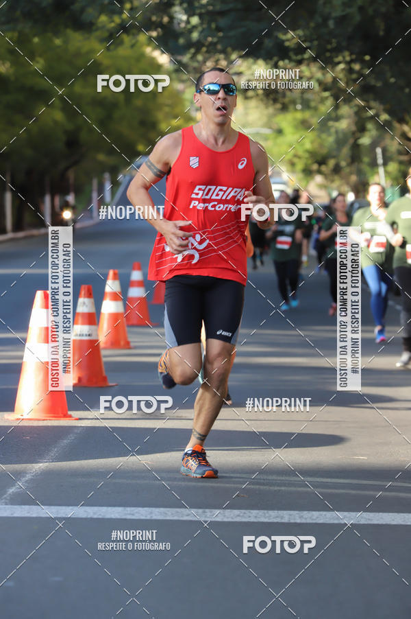 Buy your photos of the eventSANTANDER TRACK&FIELD RUN SERIES - Iguatemi Porto Alegre on Fotop