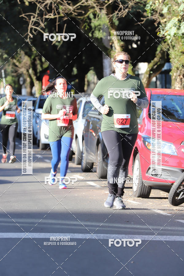 Buy your photos of the eventSANTANDER TRACK&FIELD RUN SERIES - Iguatemi Porto Alegre on Fotop