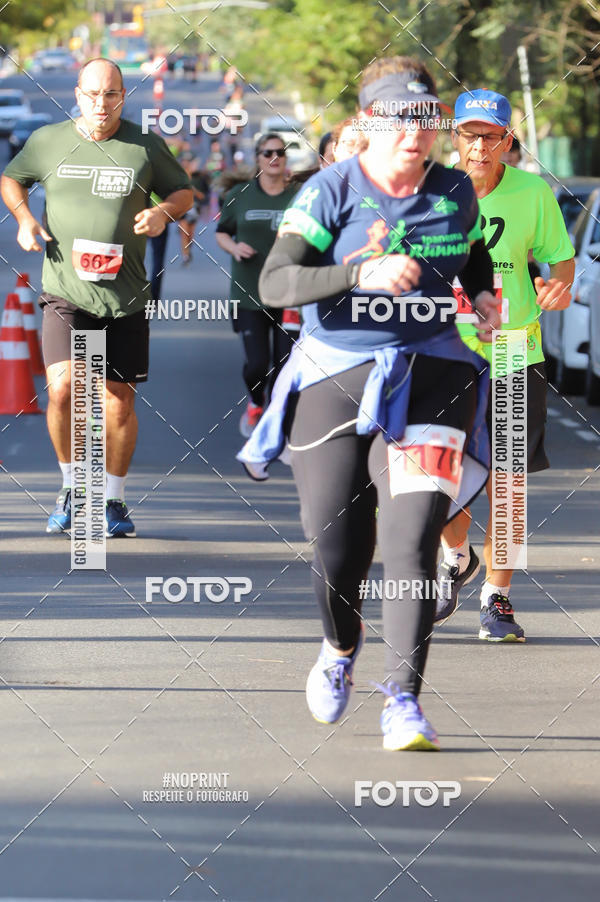 Buy your photos of the eventSANTANDER TRACK&FIELD RUN SERIES - Iguatemi Porto Alegre on Fotop