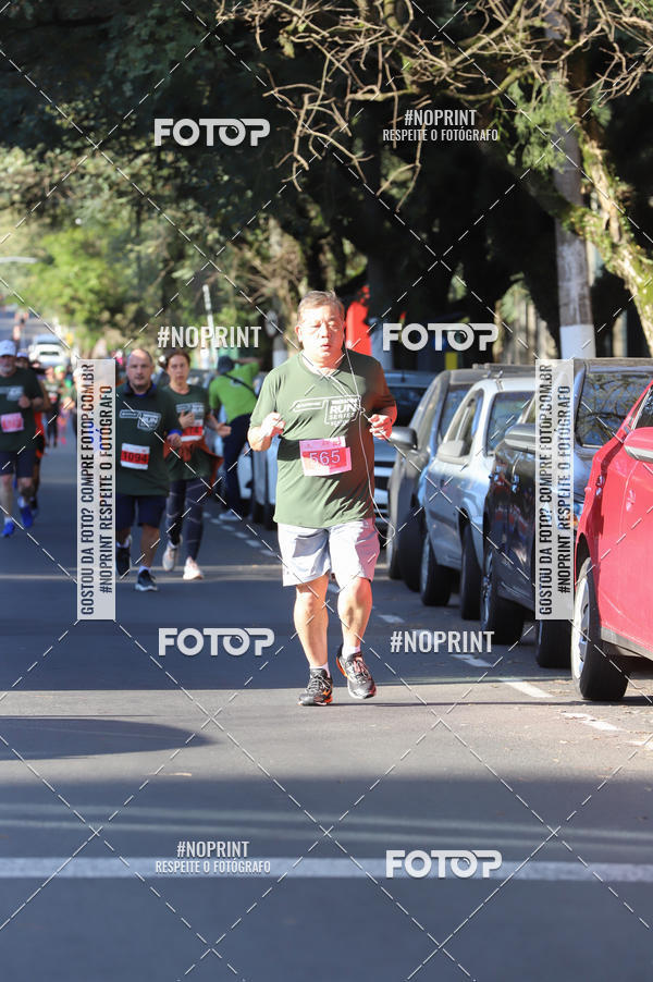 Buy your photos of the eventSANTANDER TRACK&FIELD RUN SERIES - Iguatemi Porto Alegre on Fotop