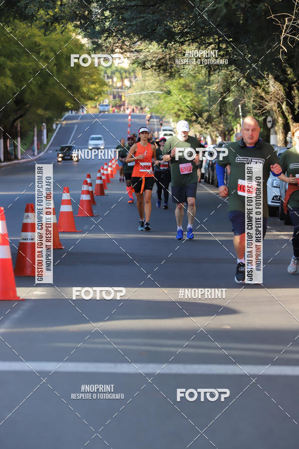 Buy your photos of the eventSANTANDER TRACK&FIELD RUN SERIES - Iguatemi Porto Alegre on Fotop