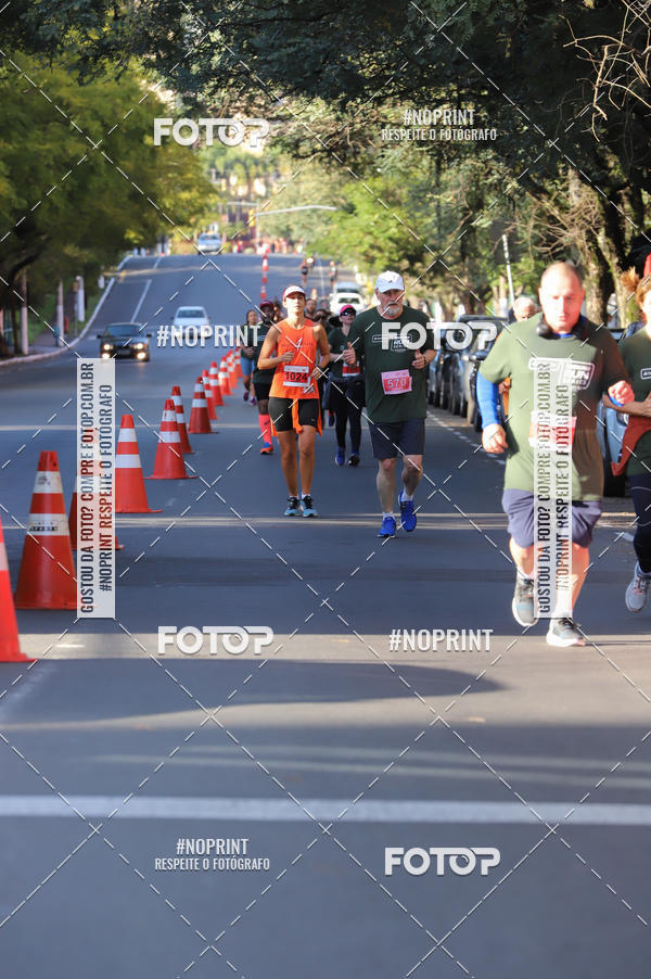 Buy your photos of the eventSANTANDER TRACK&FIELD RUN SERIES - Iguatemi Porto Alegre on Fotop