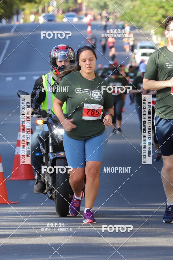Buy your photos of the eventSANTANDER TRACK&FIELD RUN SERIES - Iguatemi Porto Alegre on Fotop