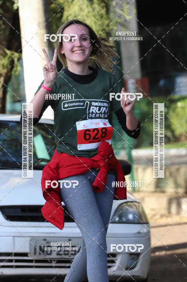 Buy your photos of the eventSANTANDER TRACK&FIELD RUN SERIES - Iguatemi Porto Alegre on Fotop