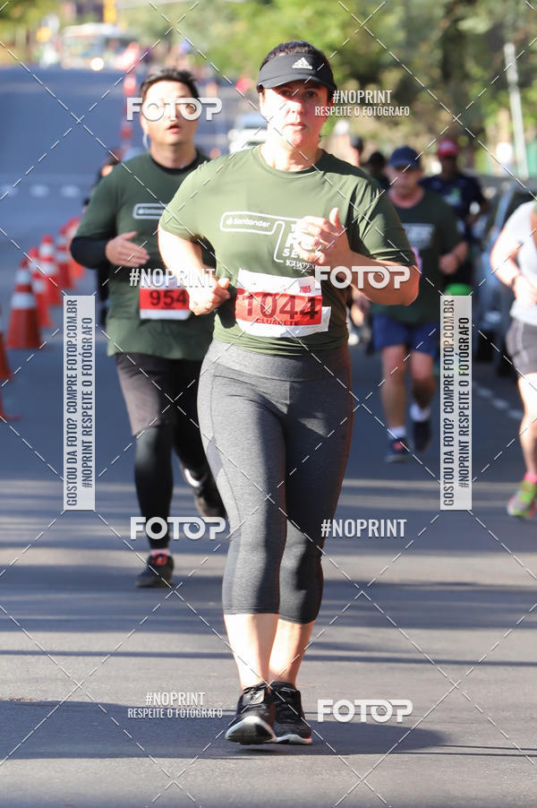 Buy your photos of the eventSANTANDER TRACK&FIELD RUN SERIES - Iguatemi Porto Alegre on Fotop