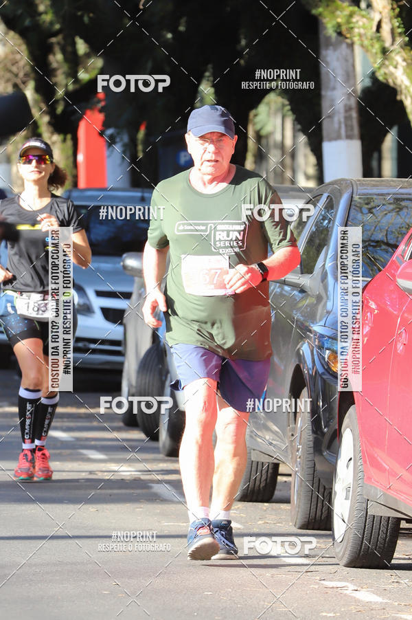 Buy your photos of the eventSANTANDER TRACK&FIELD RUN SERIES - Iguatemi Porto Alegre on Fotop