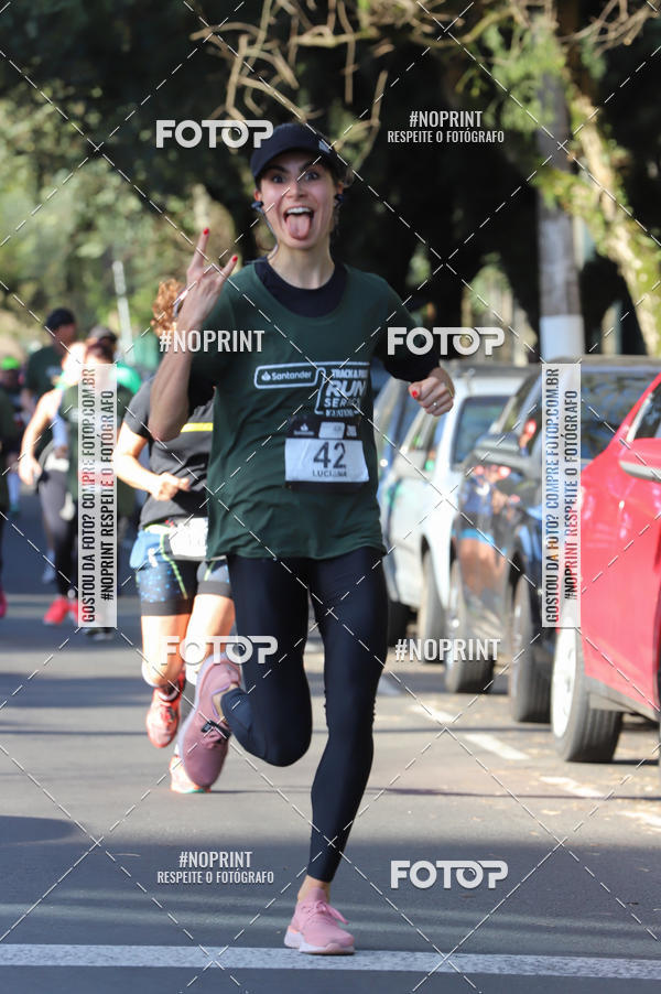 Buy your photos of the eventSANTANDER TRACK&FIELD RUN SERIES - Iguatemi Porto Alegre on Fotop