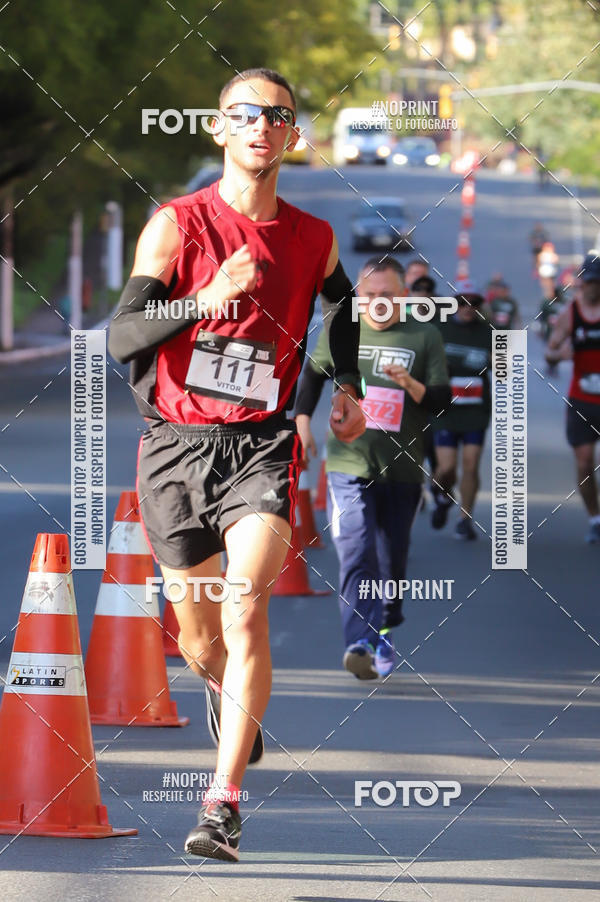 Buy your photos of the eventSANTANDER TRACK&FIELD RUN SERIES - Iguatemi Porto Alegre on Fotop