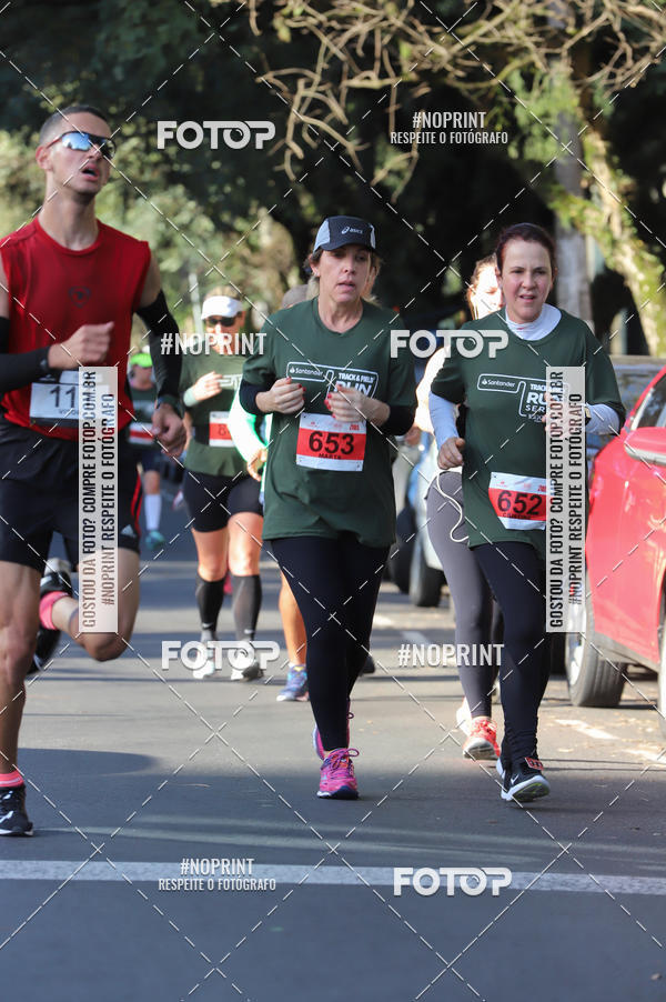 Buy your photos of the eventSANTANDER TRACK&FIELD RUN SERIES - Iguatemi Porto Alegre on Fotop