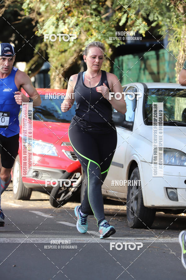Buy your photos of the eventSANTANDER TRACK&FIELD RUN SERIES - Iguatemi Porto Alegre on Fotop