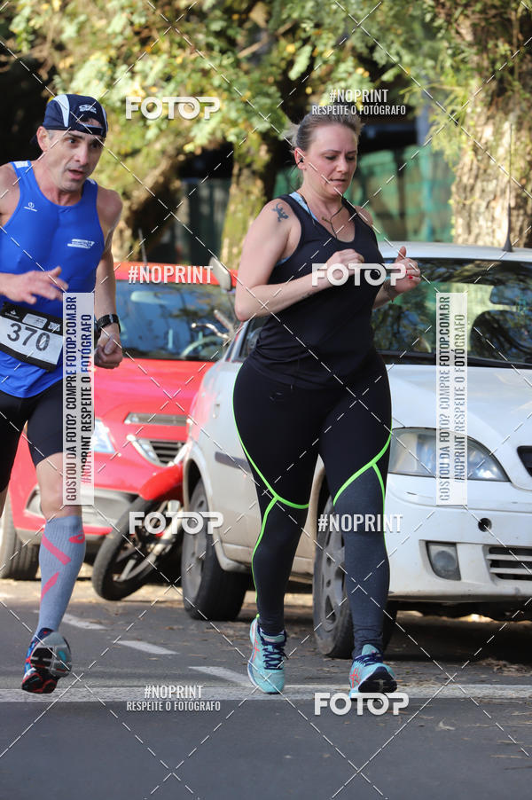 Buy your photos of the eventSANTANDER TRACK&FIELD RUN SERIES - Iguatemi Porto Alegre on Fotop