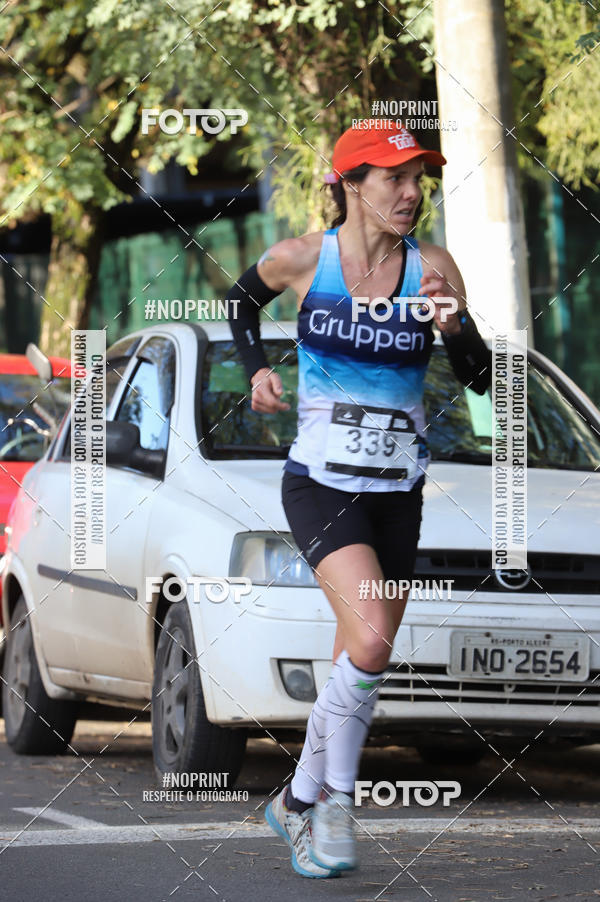 Buy your photos of the eventSANTANDER TRACK&FIELD RUN SERIES - Iguatemi Porto Alegre on Fotop